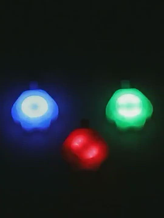 PAWS ASIA Manufacturer Waterproof Silicone Rechargeable Light Cute Claws Design Led Dog Collar Charm Pet Pendants